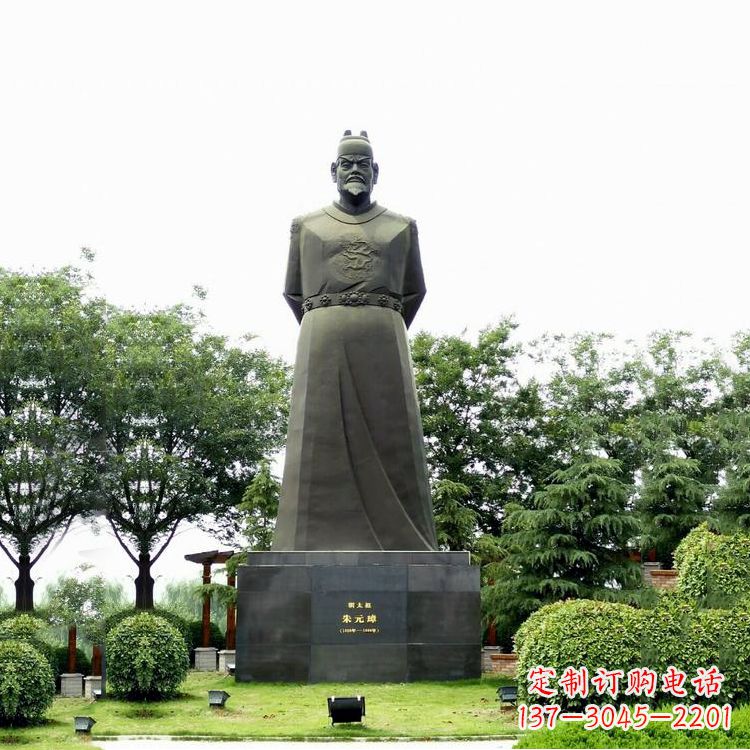 南通“洪武之治”明太祖石雕塑像