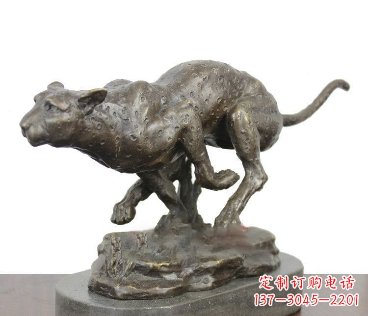 南通豹子动物铜雕