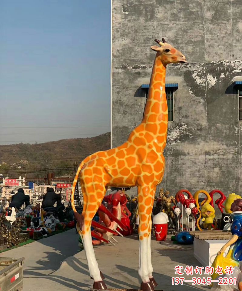 南通玻璃刚彩绘长颈鹿艺术雕塑