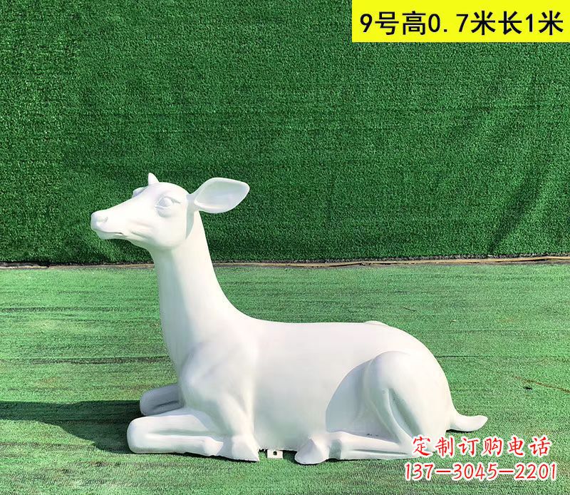 南通玻璃钢白色小鹿动物雕塑