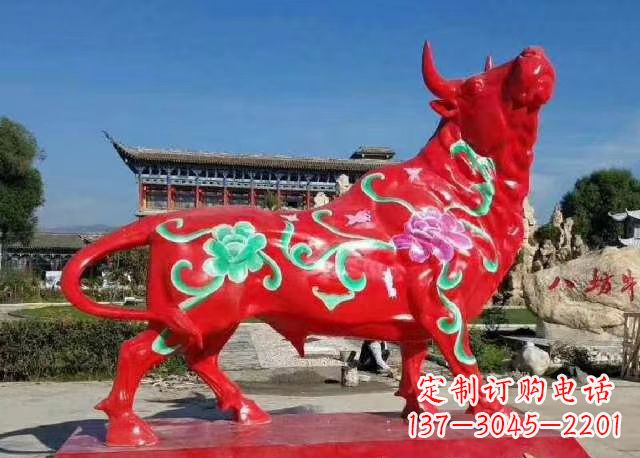 南通玻璃钢彩绘八方红牛雕塑