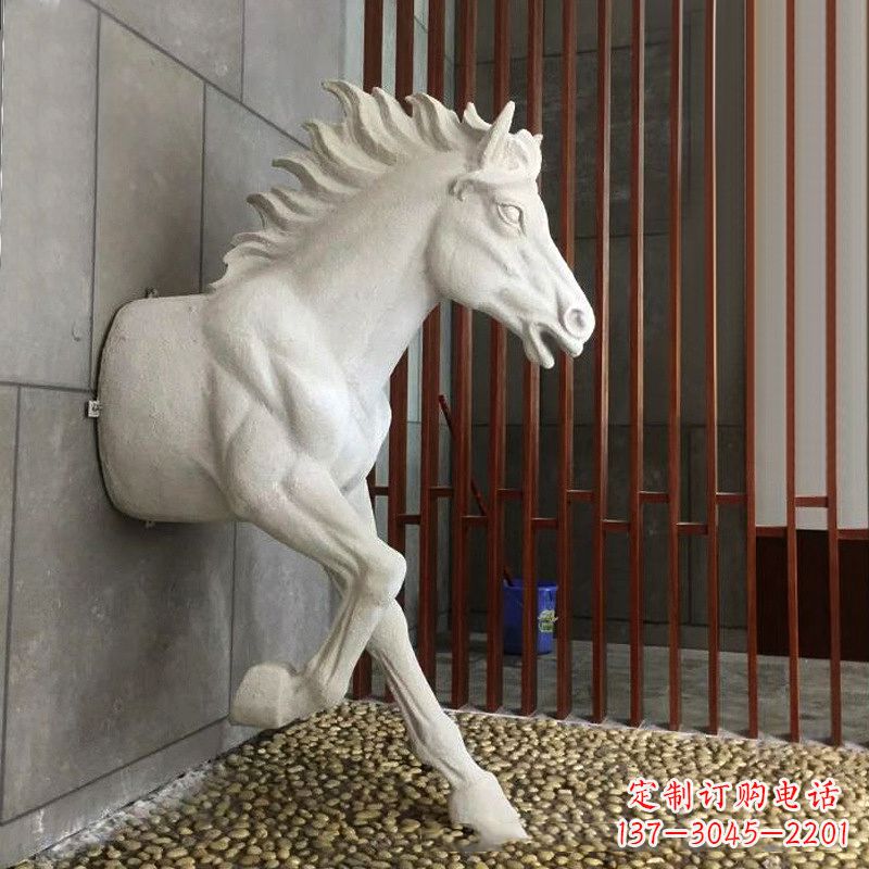 南通玻璃钢创意动物雕塑——穿墙而过