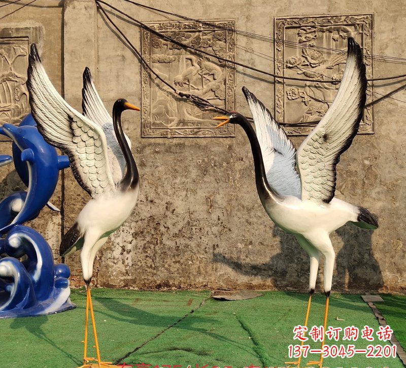 南通玻璃钢对望仙鹤雕塑