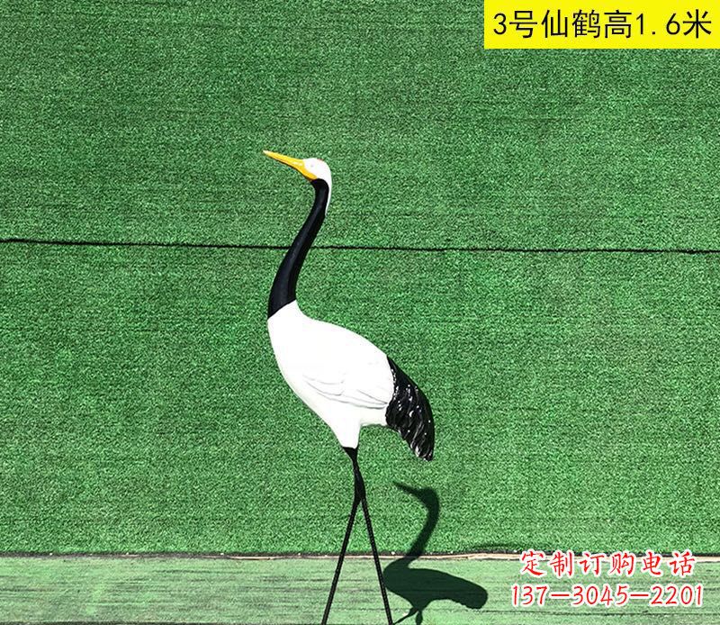 南通火烈鸟雕塑玻璃钢的艺术之美
