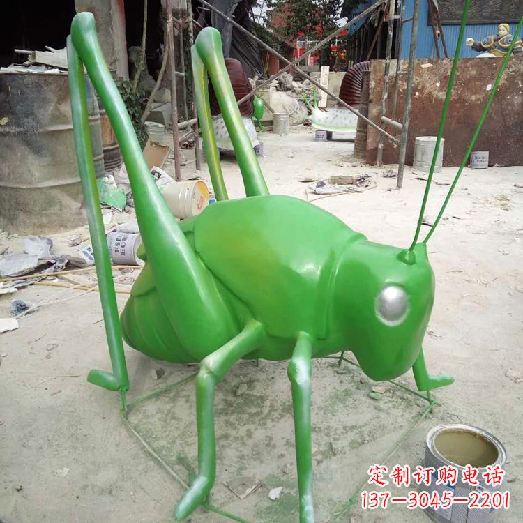 南通玻璃钢蝗虫雕塑精美的艺术造型