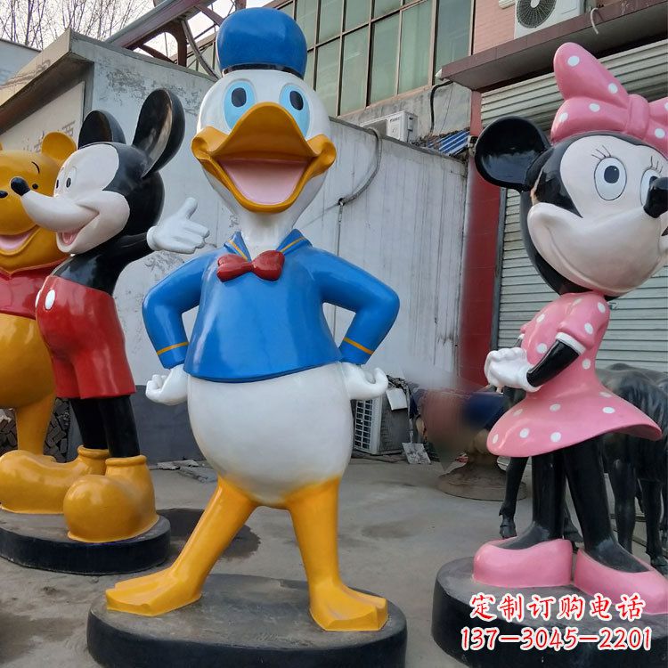 南通玻璃钢唐老鸭和米老鼠卡通雕塑