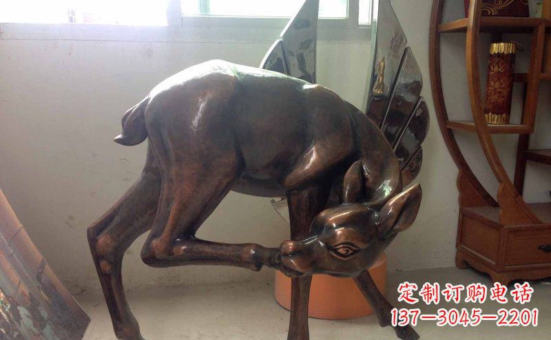 南通玻璃钢小鹿仿铜动物雕塑