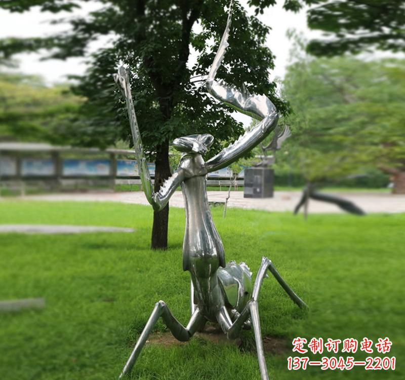 南通不锈钢螳螂雕塑精致美观的艺术品