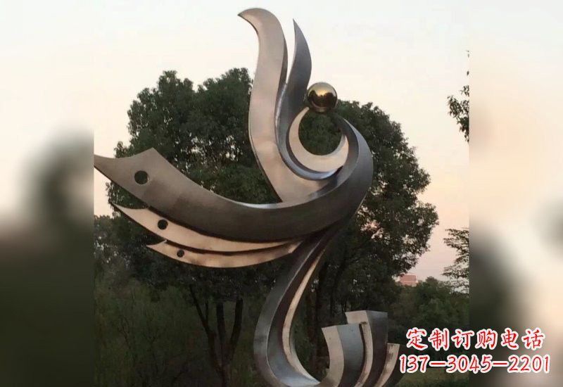 南通不锈钢凤凰雕塑象征着活力与美丽