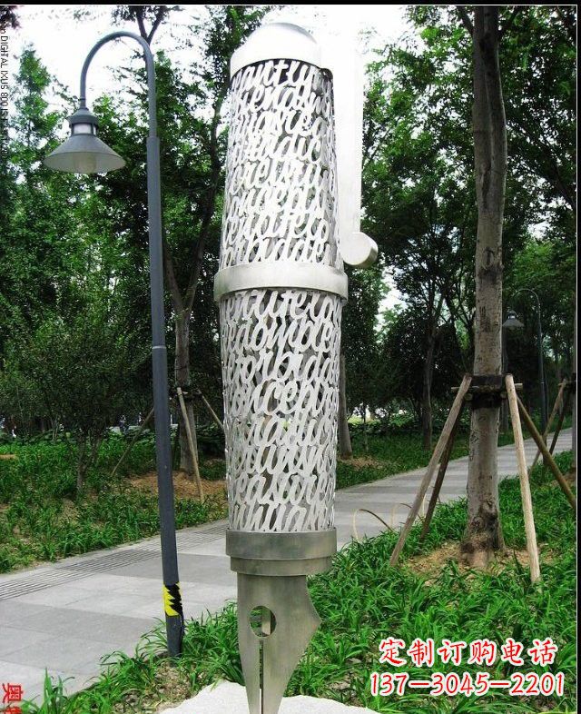 南通不锈钢钢笔雕塑艺术与科技的完美结合