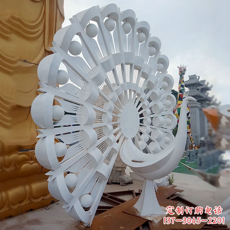 南通不锈钢孔雀雕塑精美雕刻的艺术精品