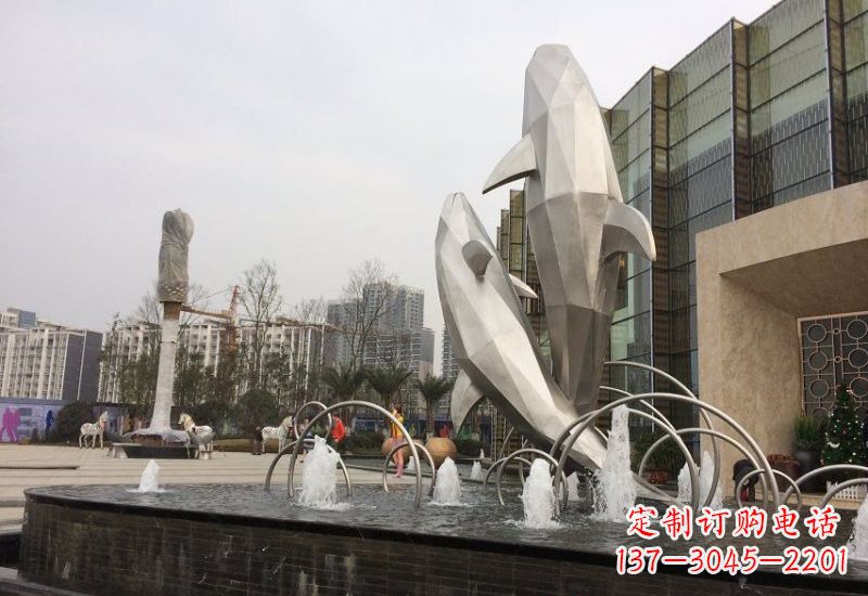 南通海豚雕塑——从不锈钢抽象块面到精美的艺术品