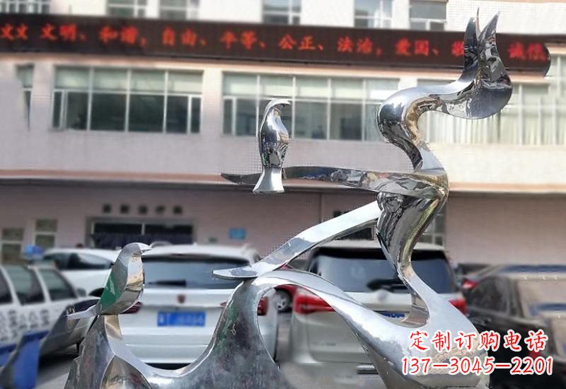 南通表达和平的不锈钢鸽子雕塑