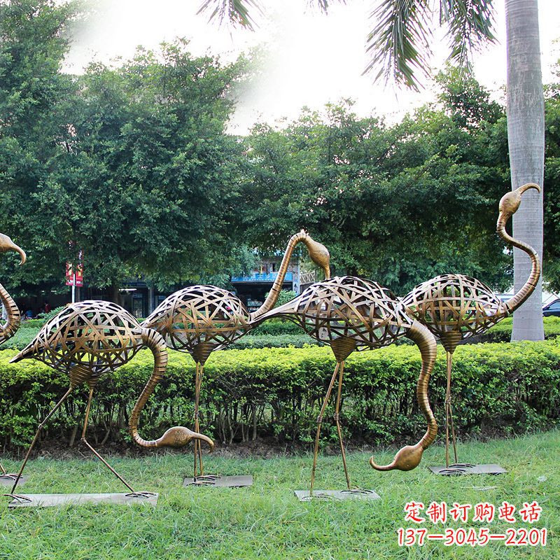 南通不锈钢仙鹤雕塑摆件美丽的园林装饰