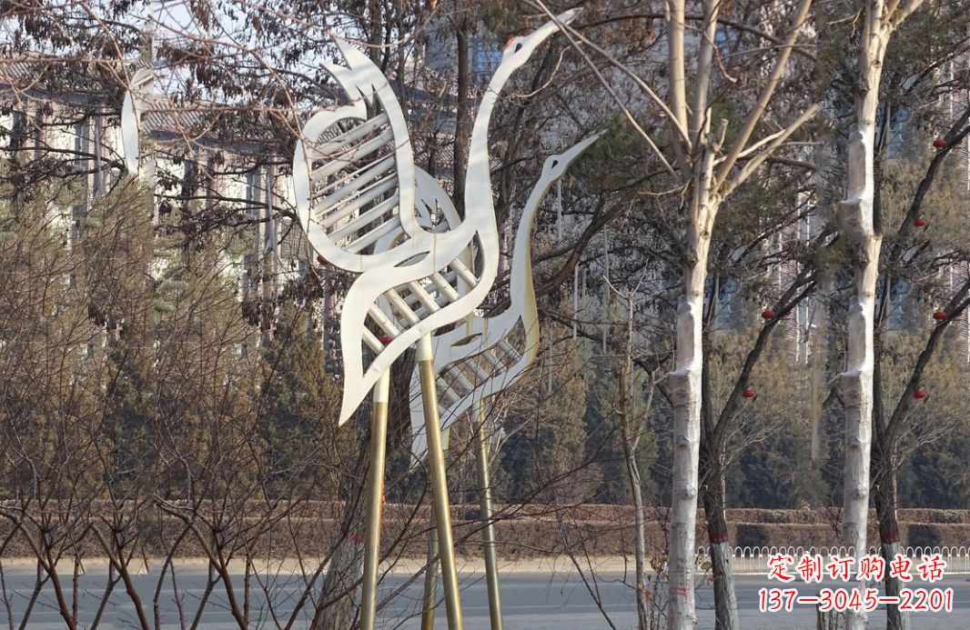 南通不锈钢仙鹤雕塑精致的艺术之作