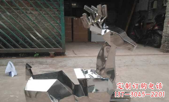南通不锈钢鹿雕塑艺术之美