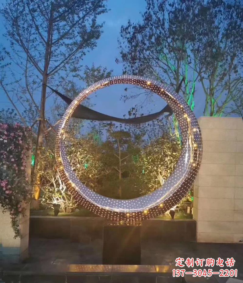 南通不锈钢圆环雕塑艺术与环境的完美结合