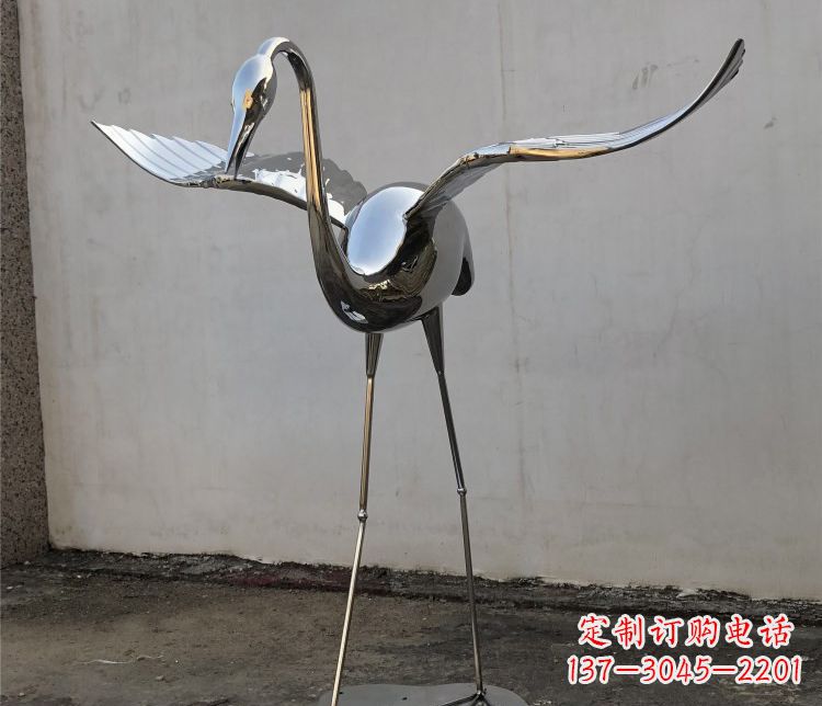 南通不锈钢锻造的丹顶鹤雕塑