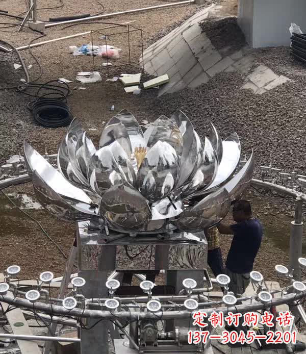 南通不锈钢荷花景观雕塑