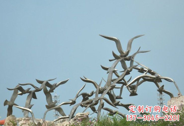 南通不锈钢大雁雕塑一只翱翔天际的艺术品