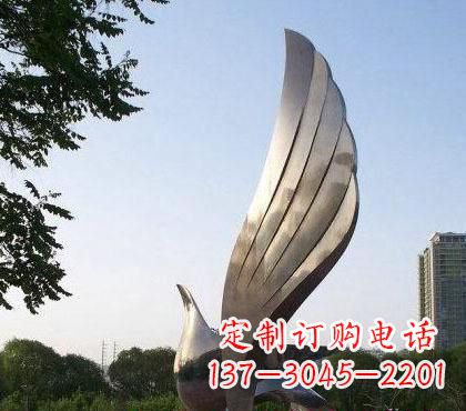 南通不锈钢鸽子雕塑美丽的象征