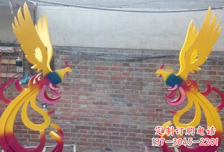 南通不锈钢公园彩色凤凰雕塑——艺术与自然的融合