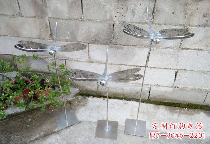 南通动物雕塑不锈钢蜻蜓的精美镜面