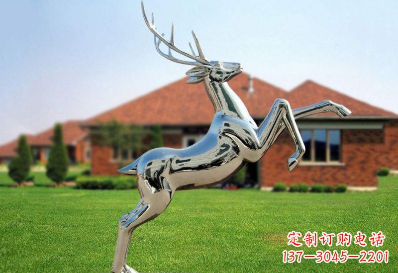 南通梅花鹿雕塑 镜面反射着璀璨美景