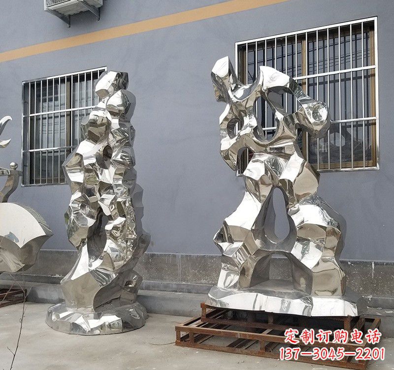 南通太湖石雕塑精美的艺术品