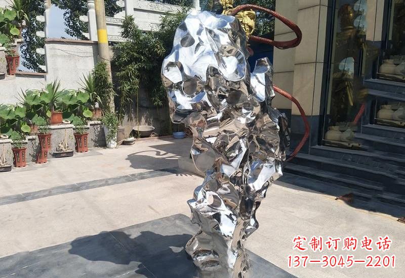 南通太湖石雕塑传承中华文化精髓