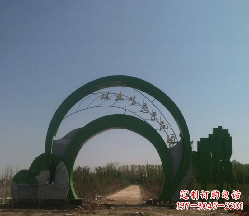 南通不锈钢拱门雕塑给家园增添艺术气息
