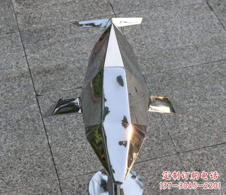 南通海豚雕塑令不锈钢广场更加灿烂