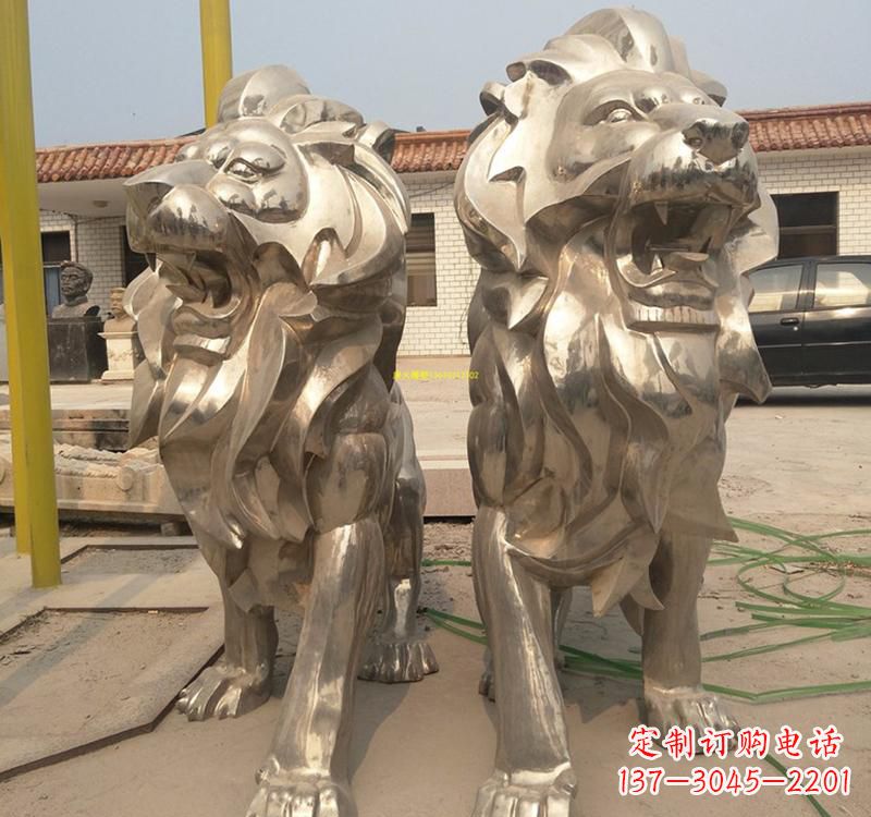 南通不锈钢狮子雕塑象征力量与勇气