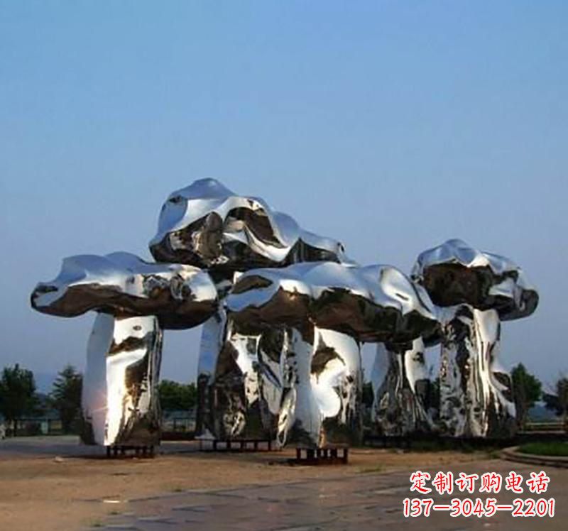 南通不锈钢镜面蘑菇雕塑精致灵动的美学
