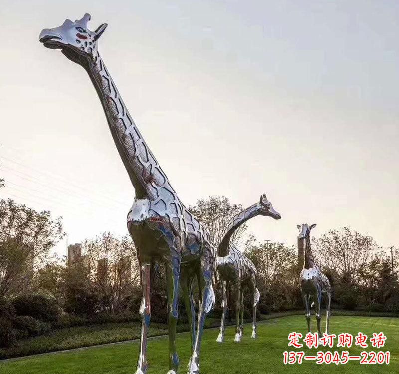 南通不锈钢长颈鹿雕塑美丽的艺术精神