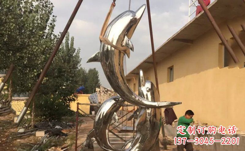 南通不锈钢海豚雕塑美丽而又神秘