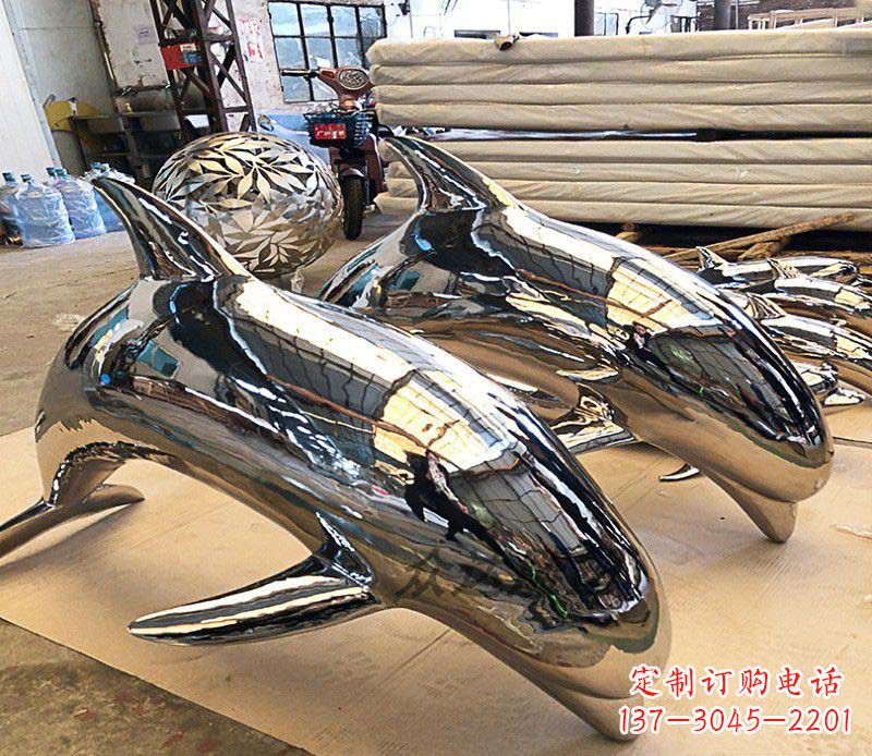 南通不锈钢海豚雕塑传承美丽的海洋文化