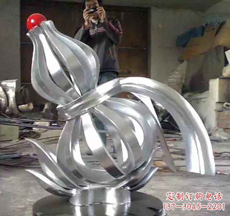 南通不锈钢葫芦雕塑精美而传统