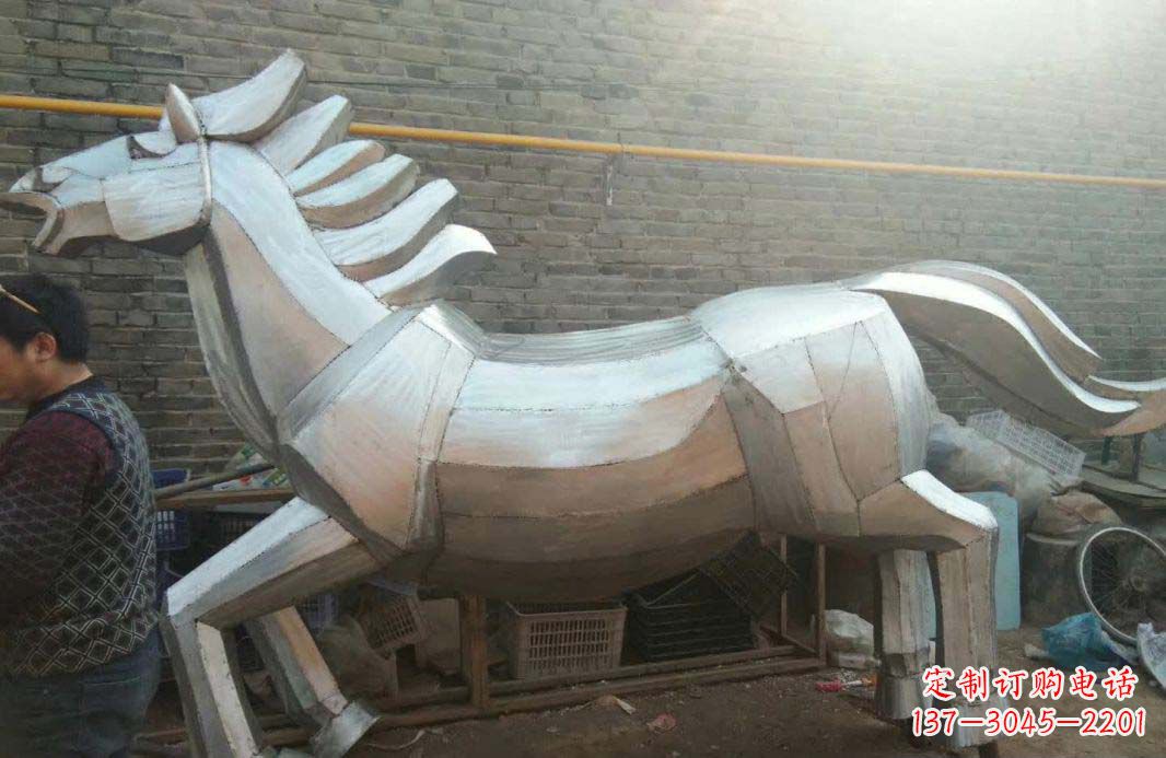 南通不锈钢户外马雕塑精美的艺术装点