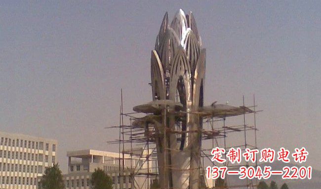 南通不锈钢火炬雕塑精致而又耐用