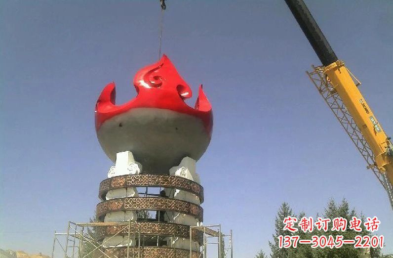 南通不锈钢火炬雕塑象征着永恒的精神
