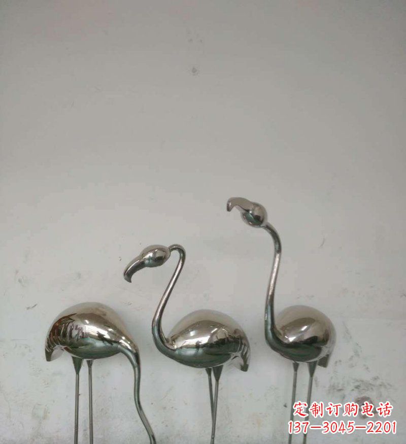 南通不锈钢火烈鸟雕塑把自然之美带入公园