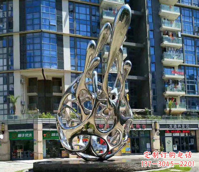 南通不锈钢火龙果雕塑集艺术与自然之美
