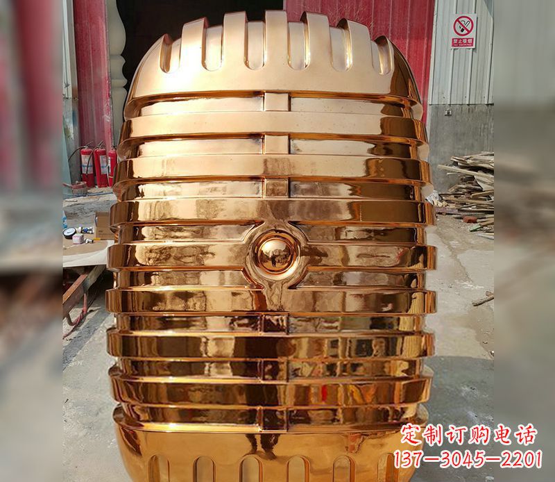 南通精美不锈钢话筒雕塑