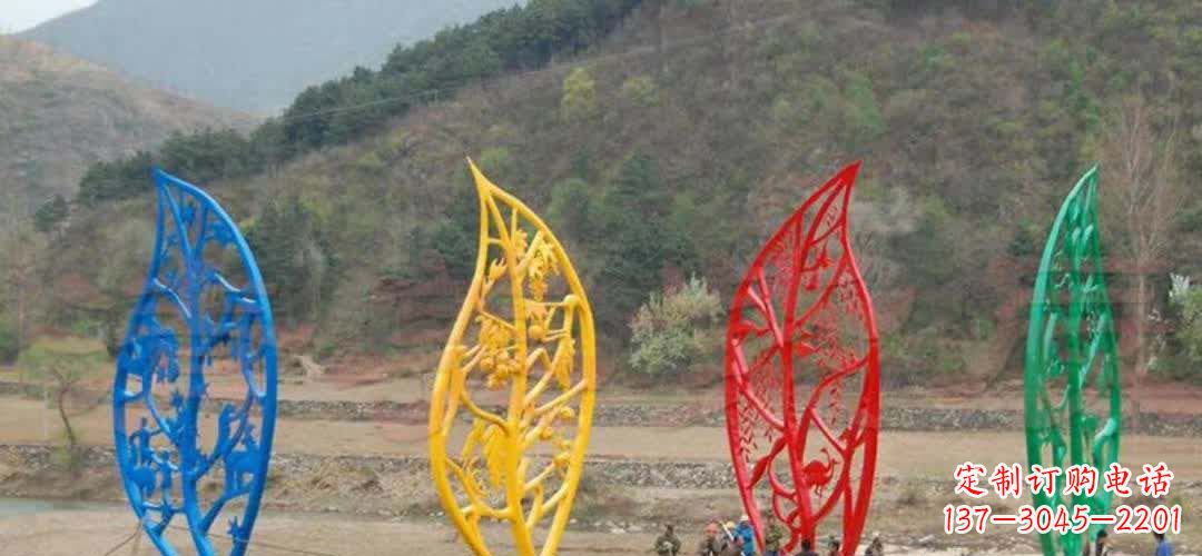 南通不锈钢景区镂空树叶雕塑——美妙的自然之美