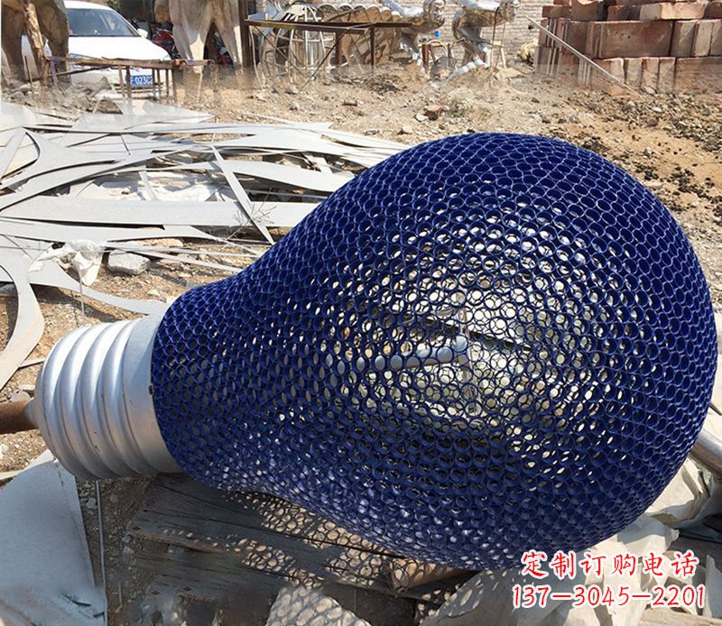 南通不锈钢镂空灯泡雕塑精美灯光装置
