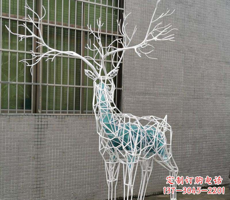 南通不锈钢镂空梅花鹿雕塑——流动的美丽