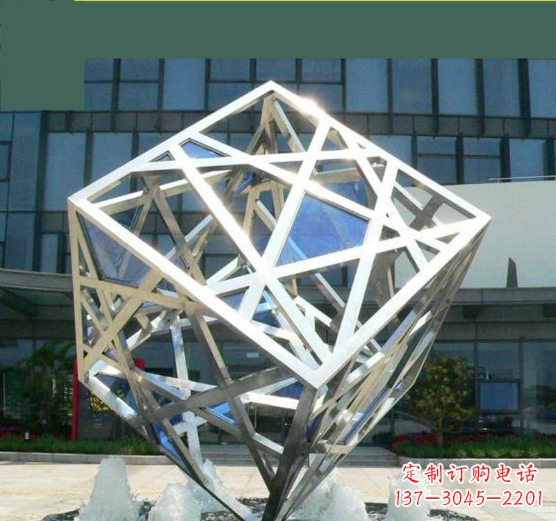 南通不锈钢镂空魔方雕塑艺术与智慧的完美结合