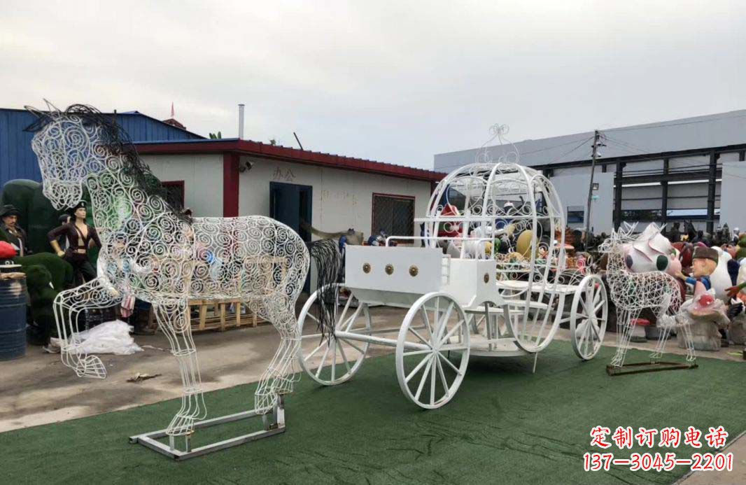 南通不锈钢镂空欧式马车雕塑精美造型点缀空间