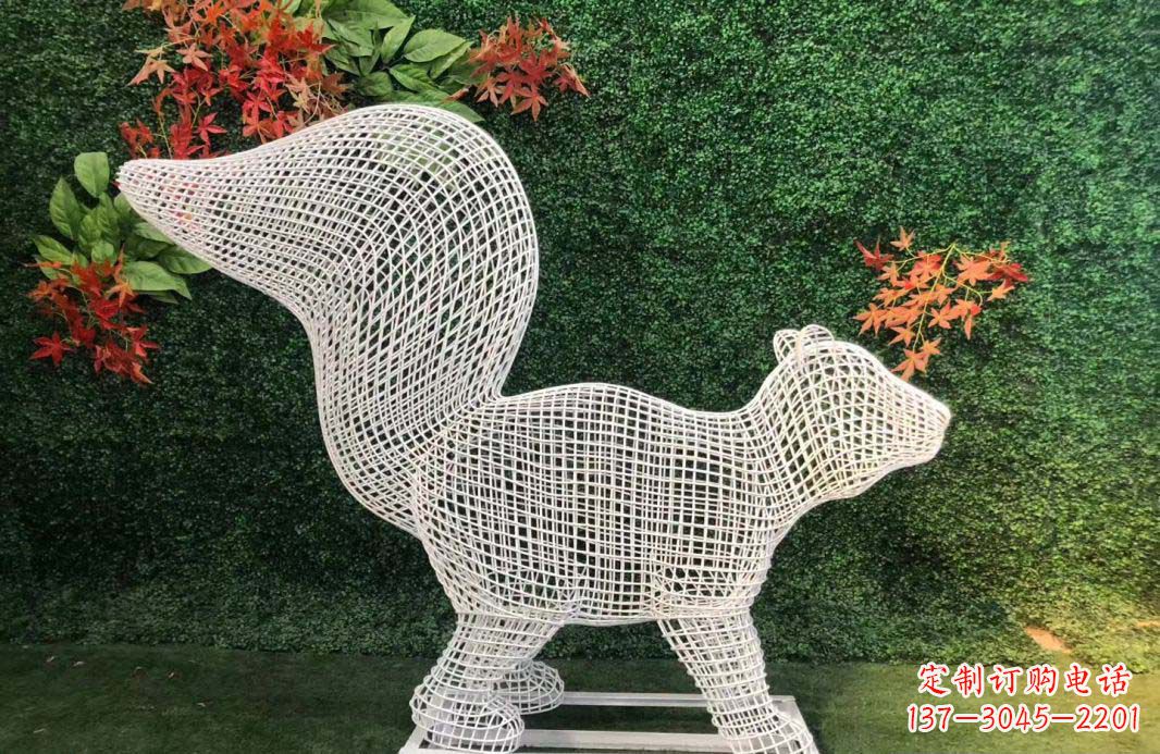 南通不锈钢松鼠雕塑艺术与精美结合